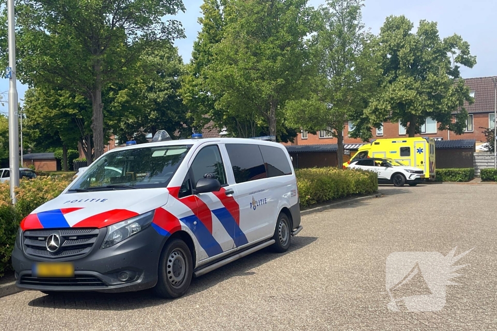 Traumahelikopter landt in woonwijk