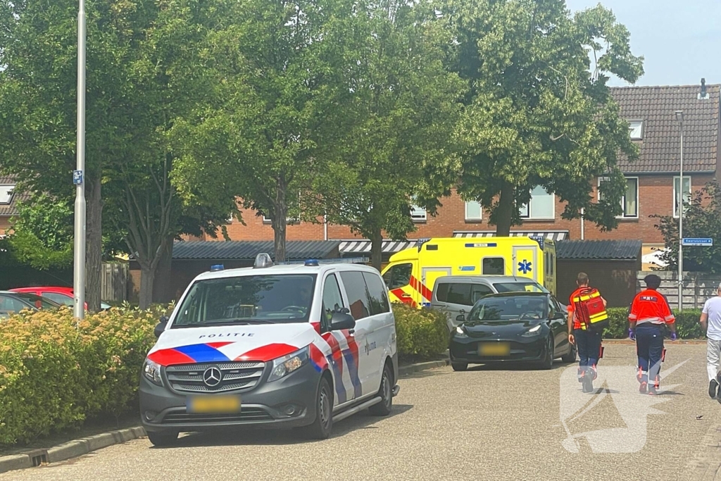 Traumahelikopter landt in woonwijk