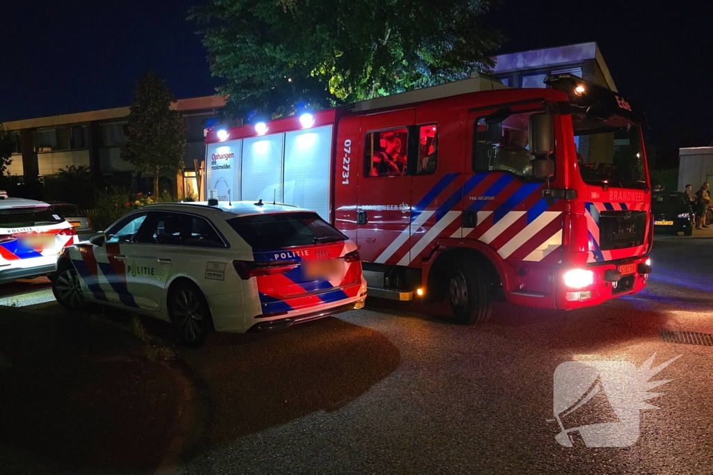 Brandweer opent garagebox na melding van ruzie