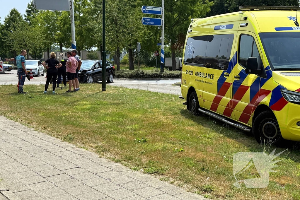 Lichtgewonde bij aanrijding op kruising
