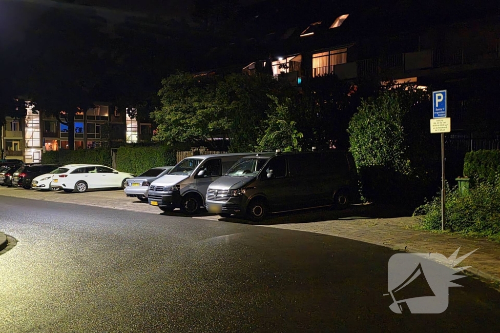 Overleden persoon aangetroffen, politie doet onderzoek