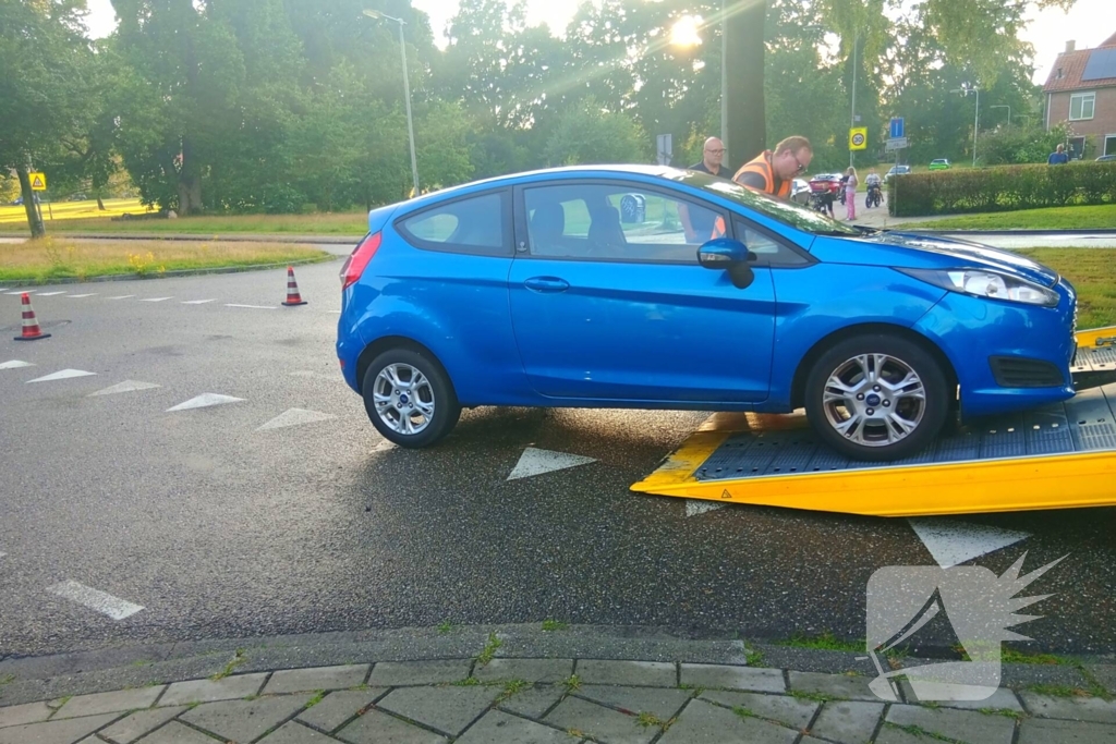 Veel schade bij aanrijding tussen twee voertuigen