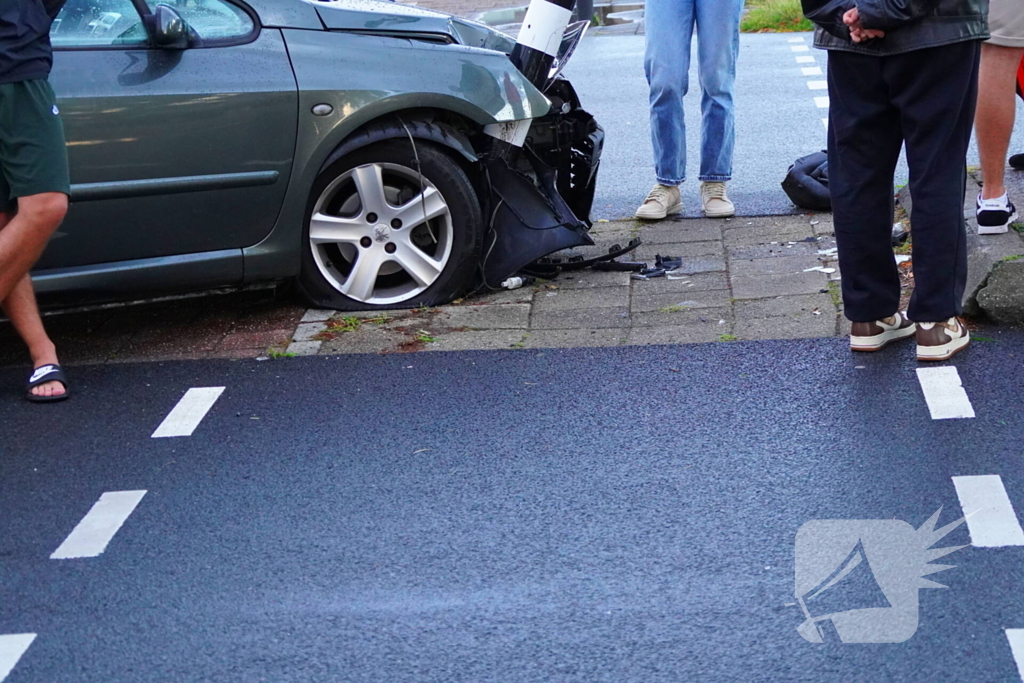 Auto klapt op verkeerslicht