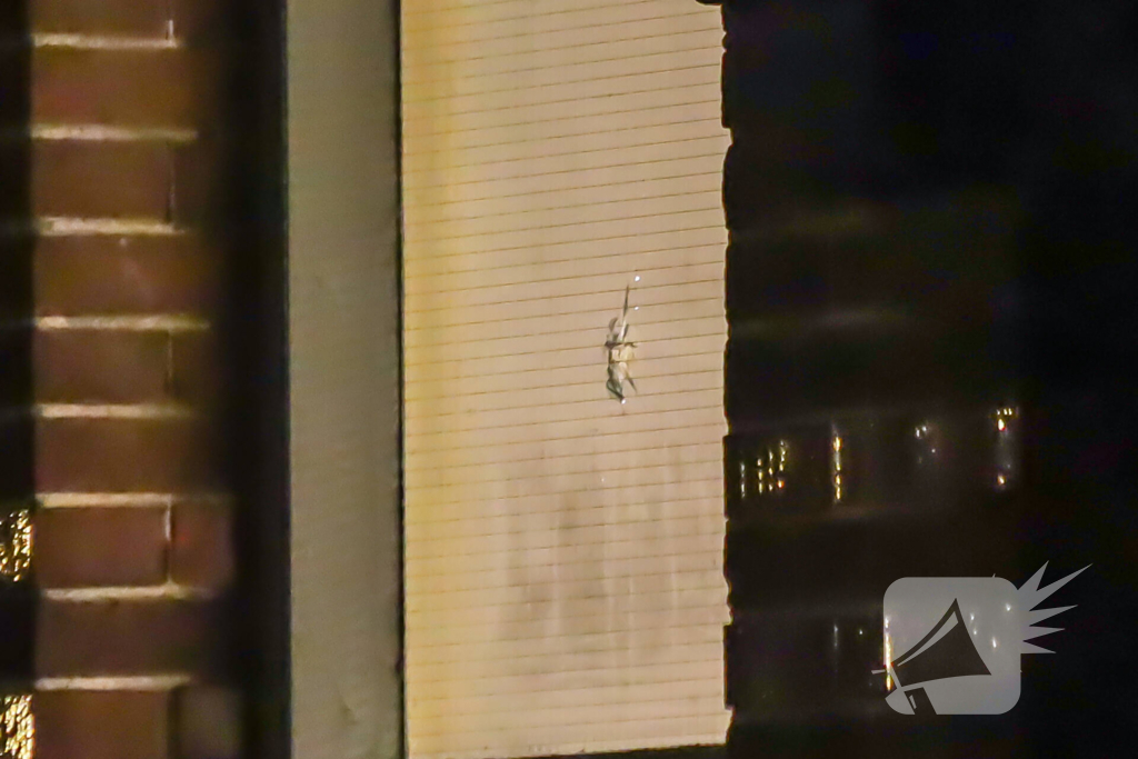 Schietincident in woning leidt tot forensisch onderzoek