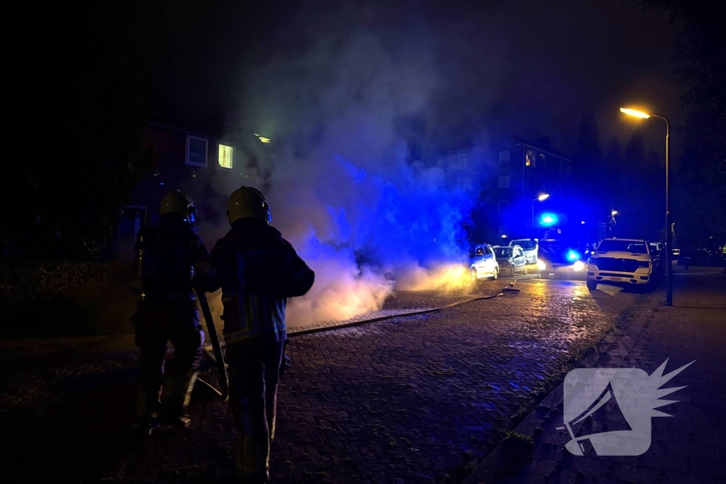 Motorcompartiment brandt volledig uit