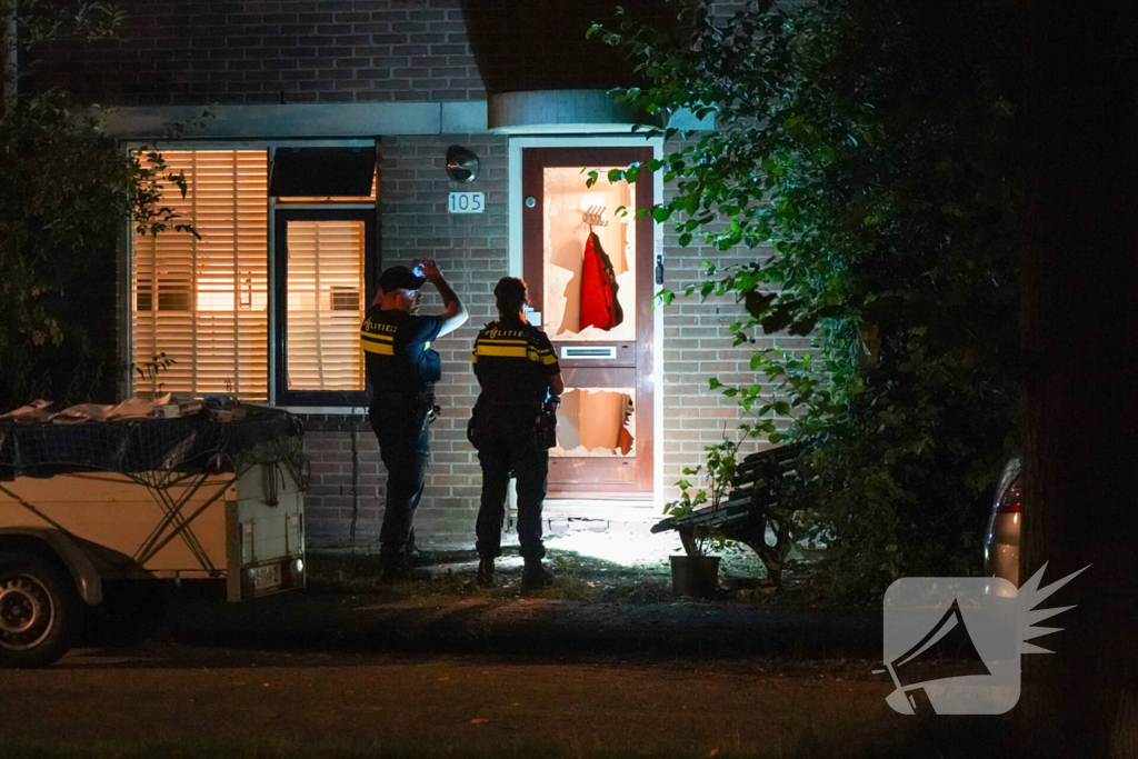 Woningdeuren beschadigd door nachtelijke explosie
