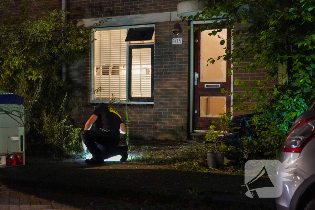 Woningdeuren beschadigd door nachtelijke explosie