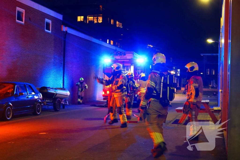 Alerte bewoner meldt vlammen vanaf industrieterrein