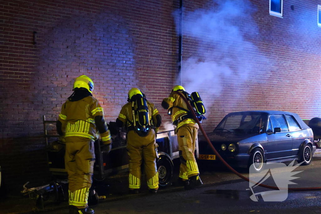 Alerte bewoner meldt vlammen vanaf industrieterrein