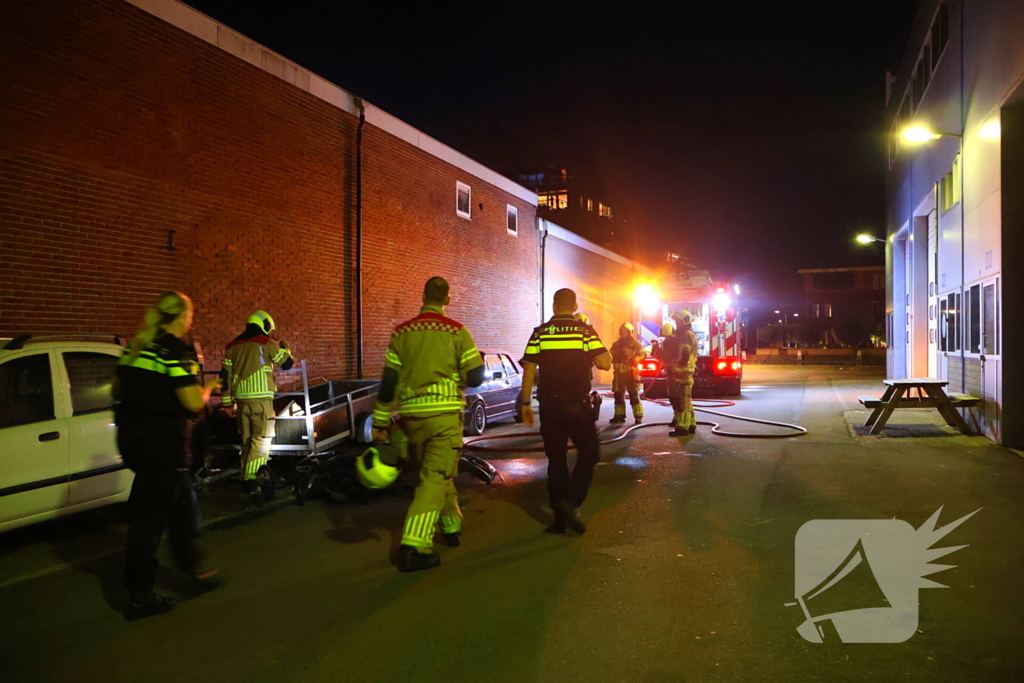 Alerte bewoner meldt vlammen vanaf industrieterrein