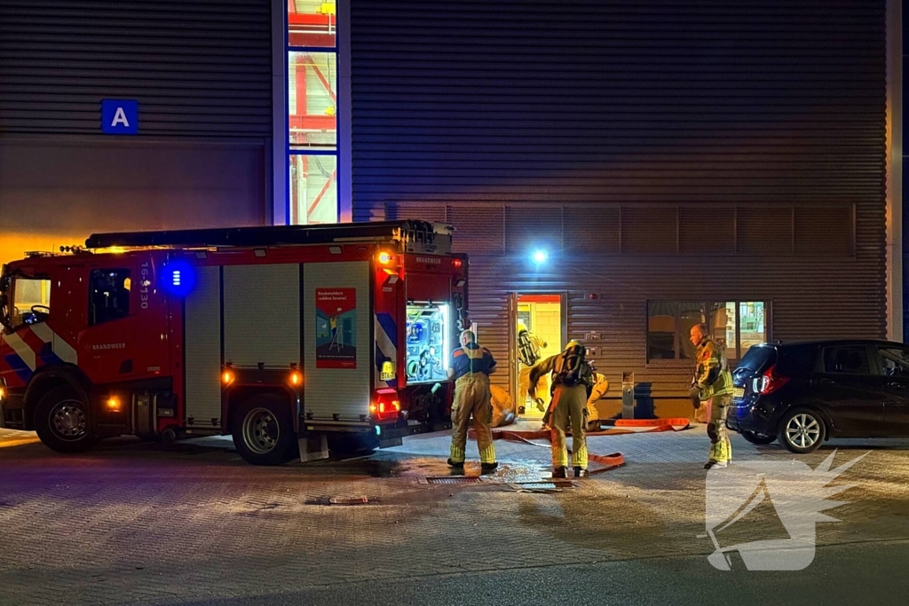 Brand in fabriek snel onder controle