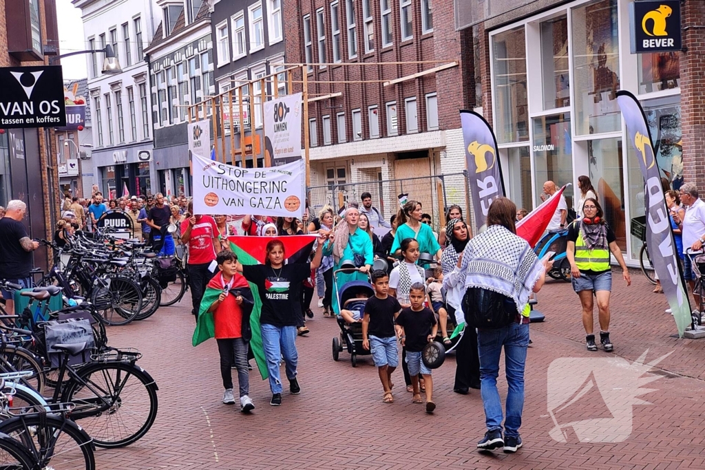 Demonstratie tegen hongersnood trekt aandacht