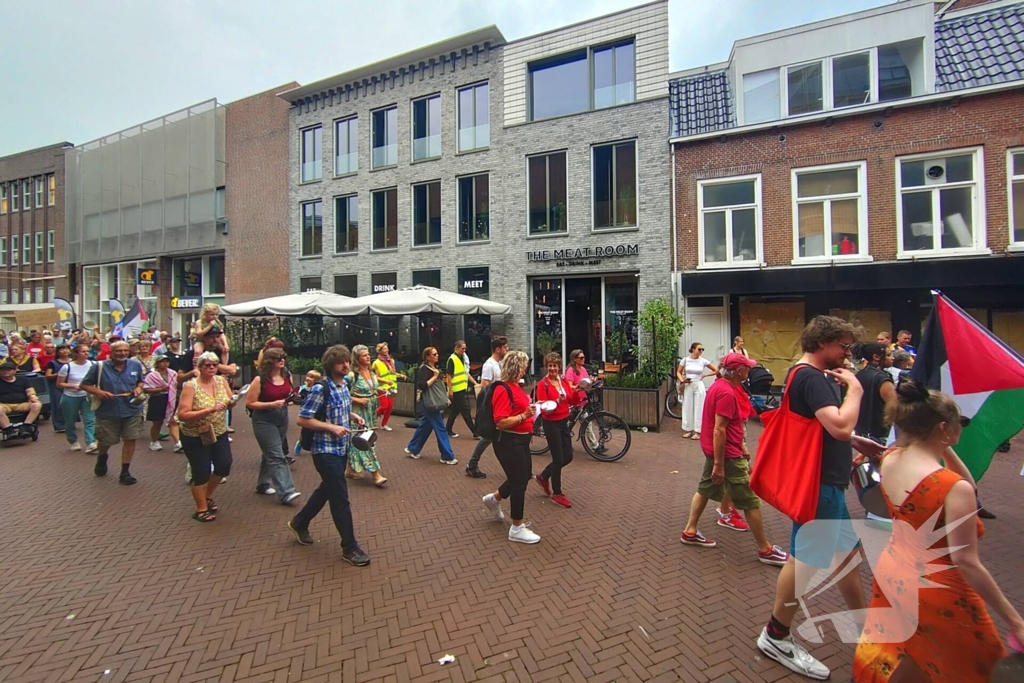 Demonstratie tegen hongersnood trekt aandacht
