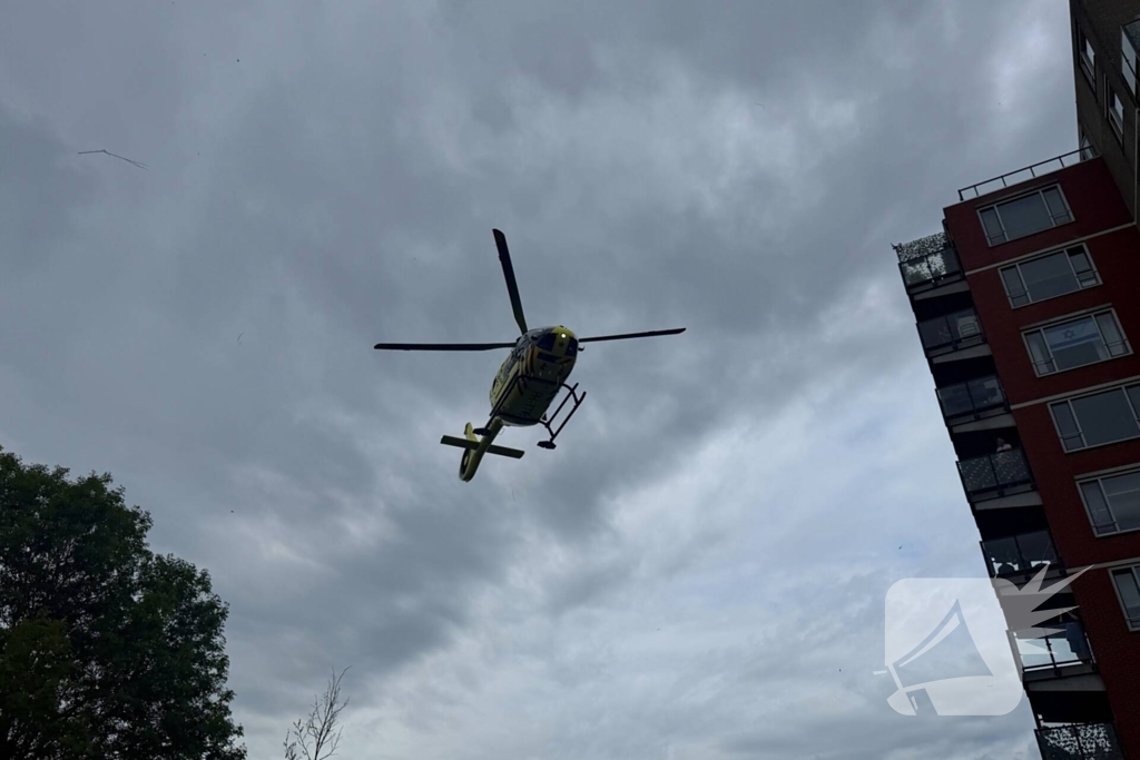 Medische noodsituatie in appartement leidt tot inzet traumahelikopter