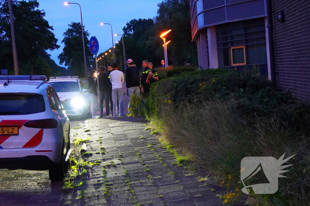 Politie treft baldadige jeugd aan