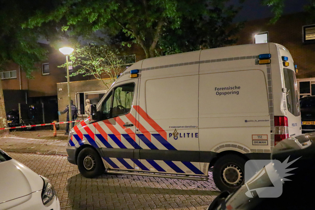 Explosie in woning leidt tot aanzienlijke schade