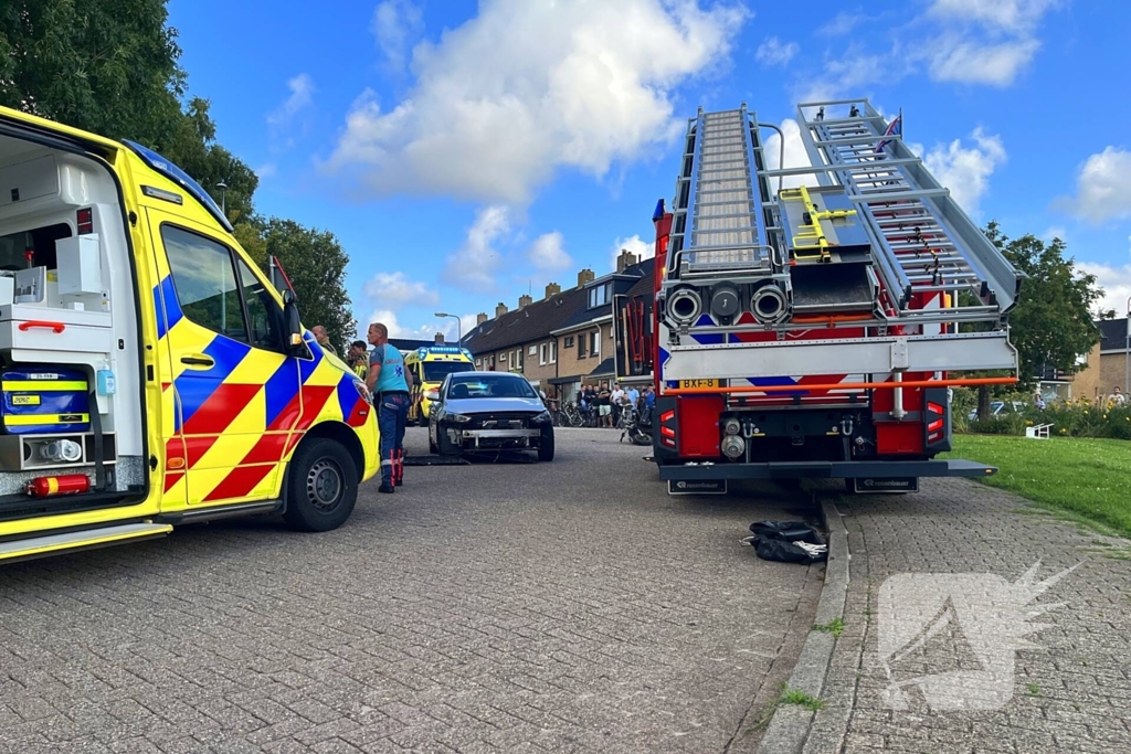 Brommerrijder zwaargewond bij aanrijding