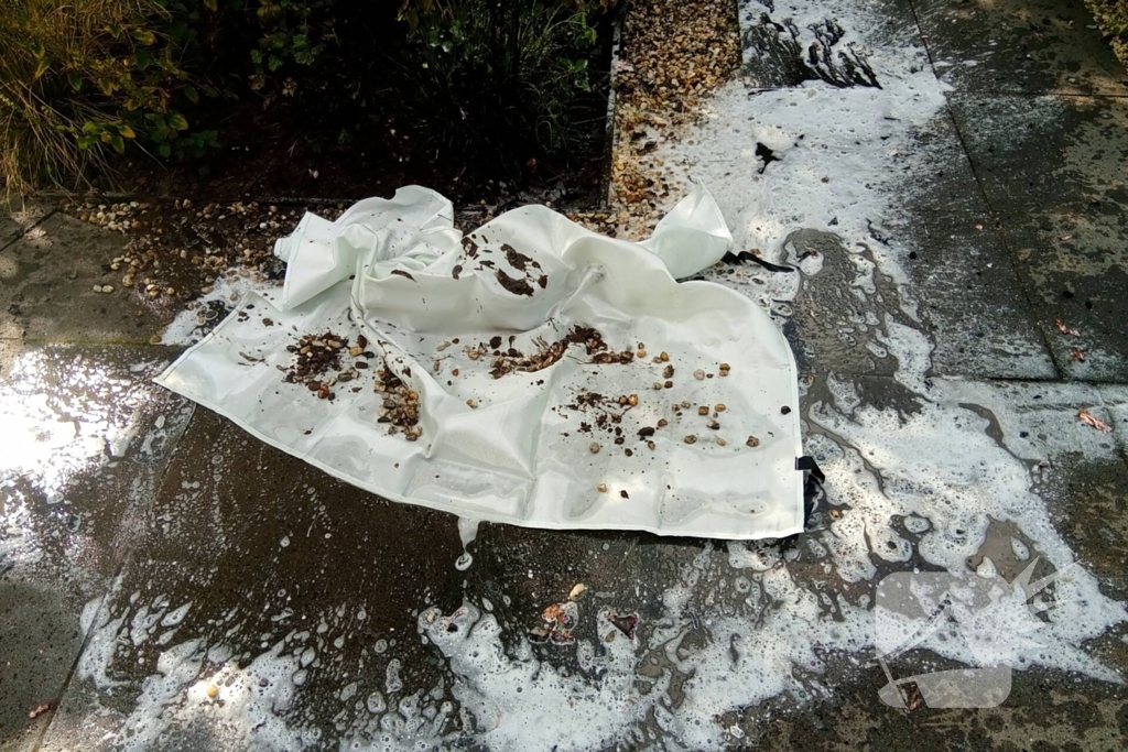 Oplettende omstanders blussen fietsbrand