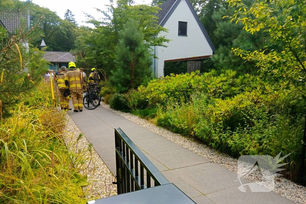 Oplettende omstanders blussen fietsbrand