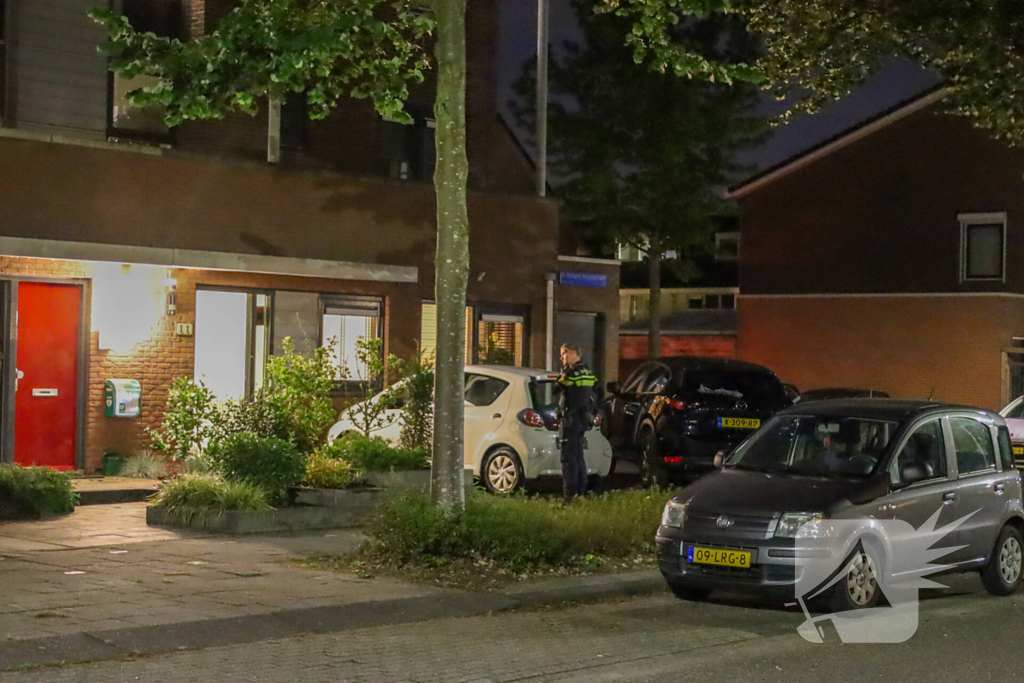 Benzinefles ontploft bij woning