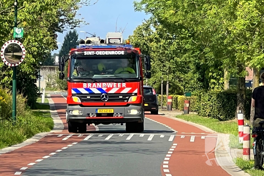Buitenbrand veroorzaakt door onkruidverbranding
