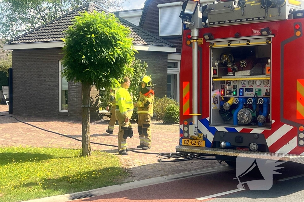 Buitenbrand veroorzaakt door onkruidverbranding
