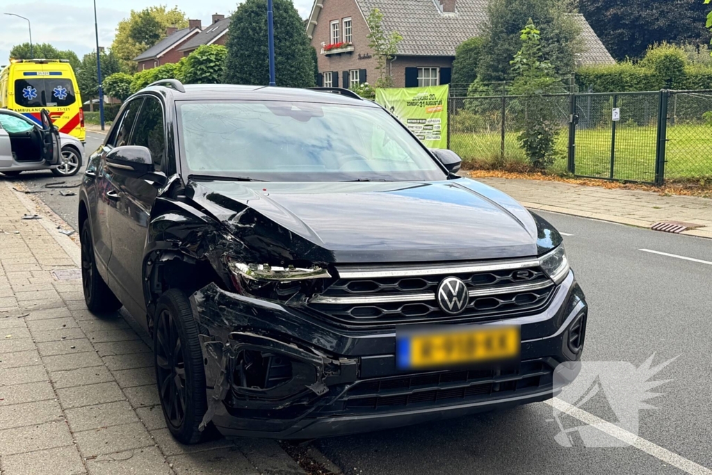 forse aanrijding met meerdere voertuigen