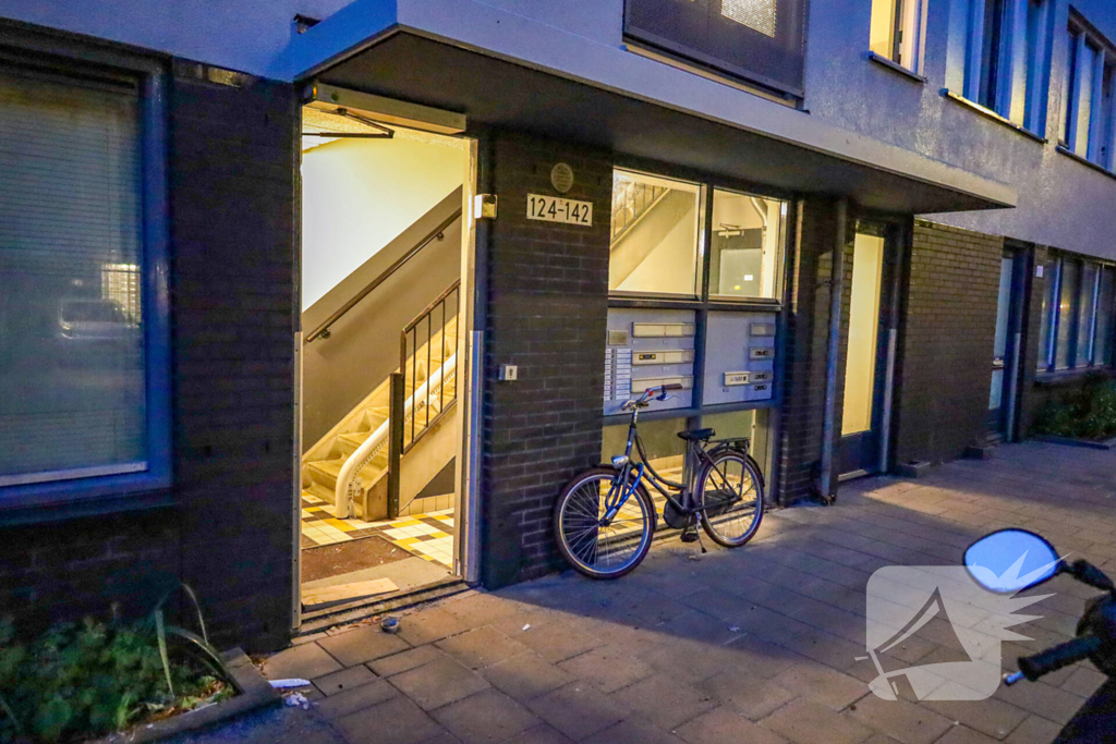 Explosie bij woning in appartementencomplex