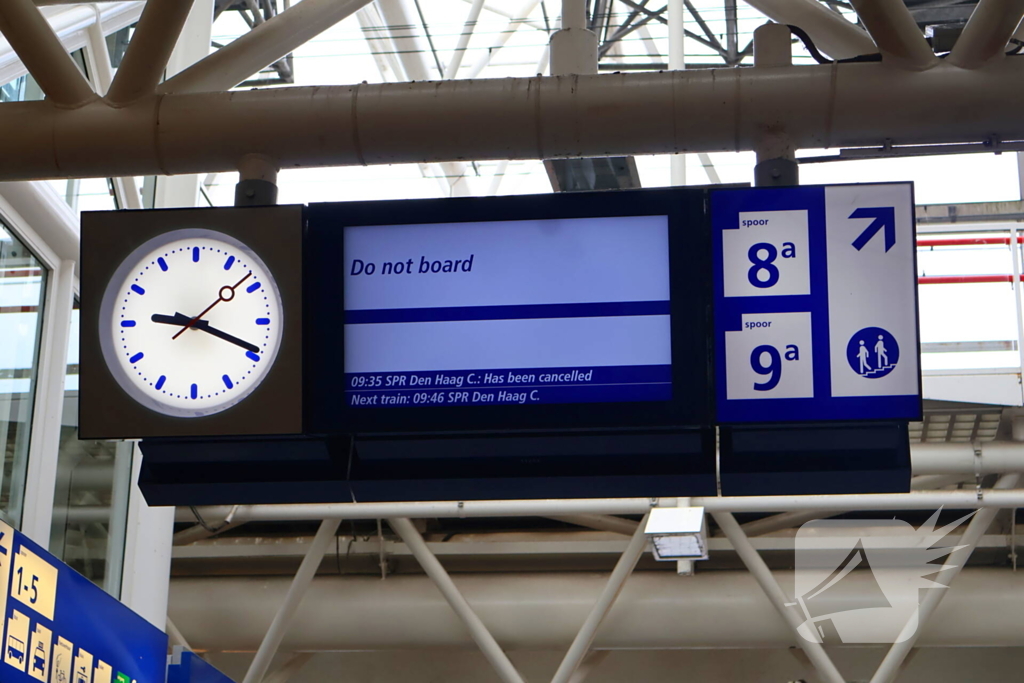 Defecte bovenleiding leidt tot grote vertragingen