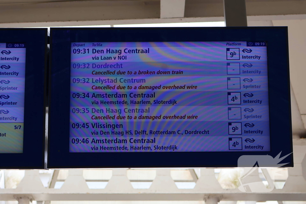 Defecte bovenleiding leidt tot grote vertragingen