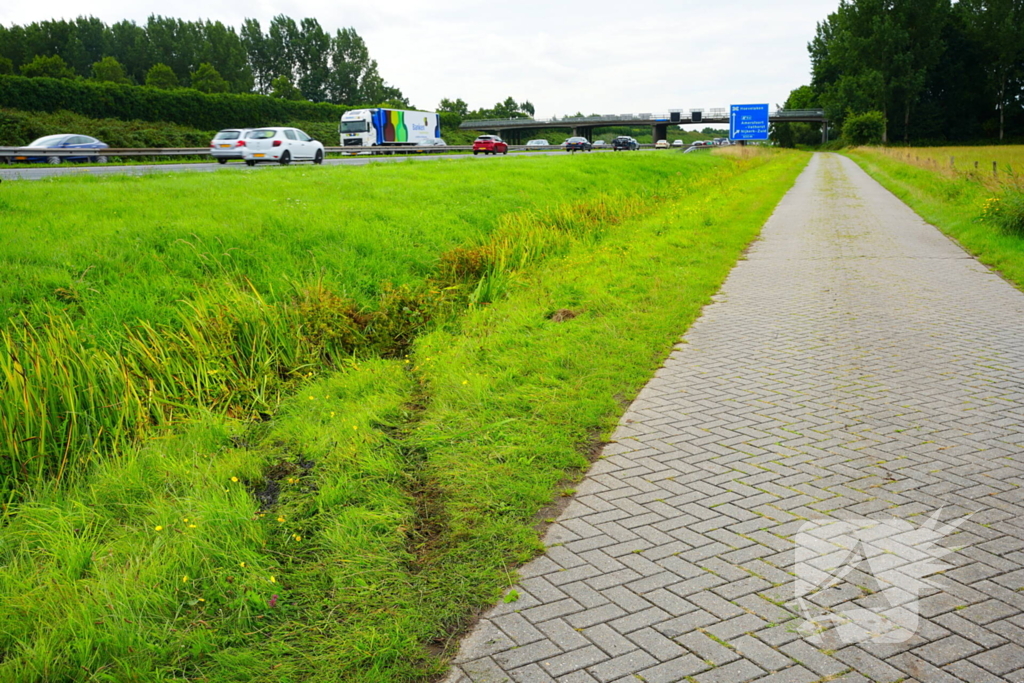 Auto in sloot na ongeluk