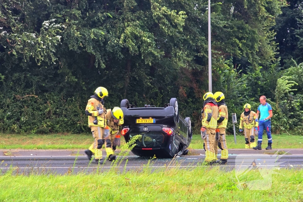 Auto uit de bocht bij ongeval