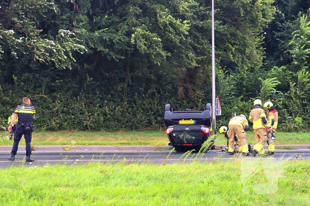 Auto uit de bocht bij ongeval