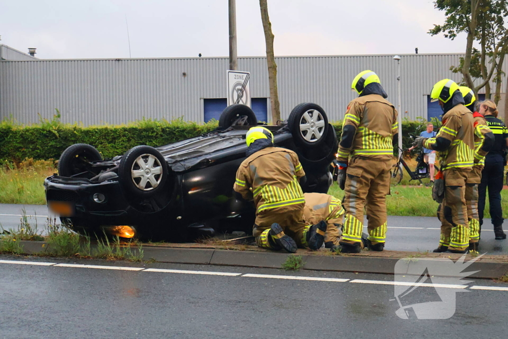 Auto uit de bocht bij ongeval