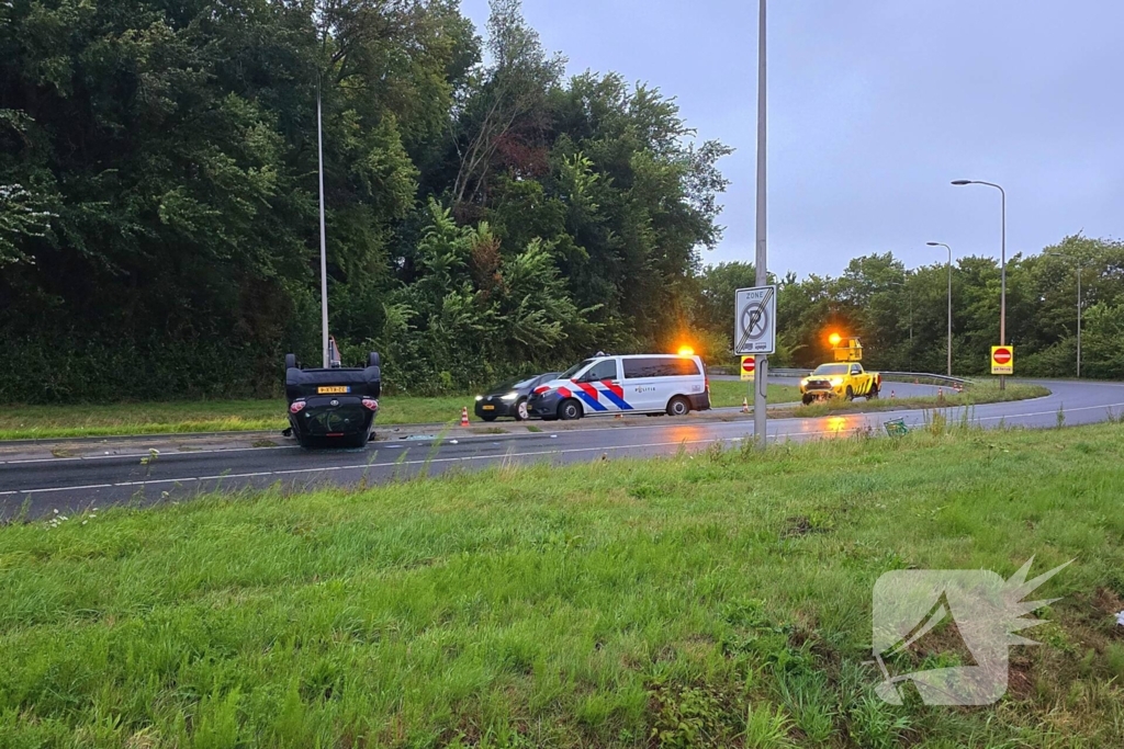 Auto uit de bocht bij ongeval