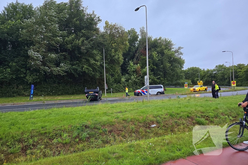Auto uit de bocht bij ongeval