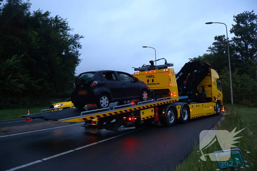 Auto uit de bocht bij ongeval