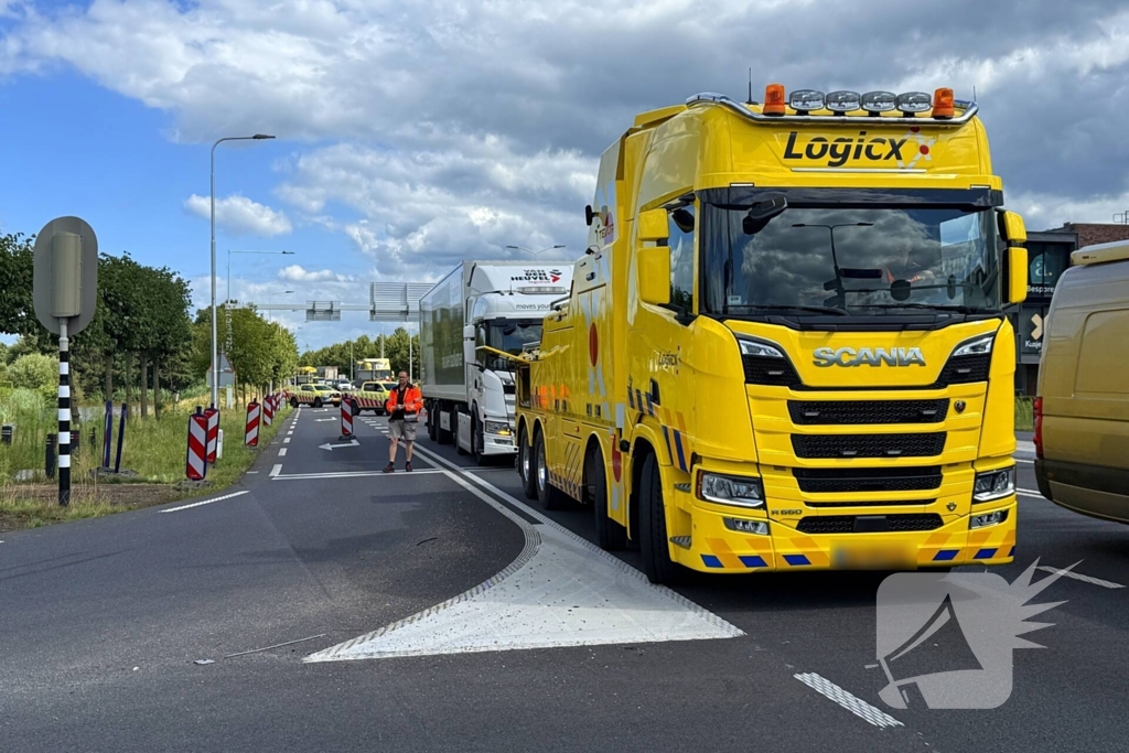 Vrachtwagen met pech veroorzaakt lange file