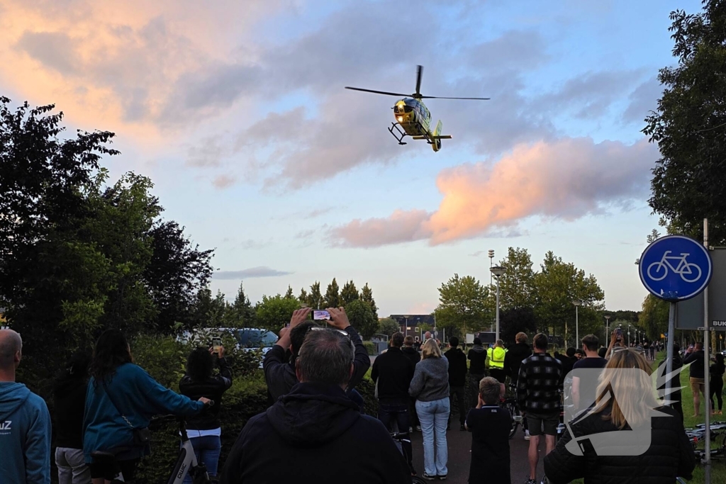 Traumahelikopter trekt bekijks