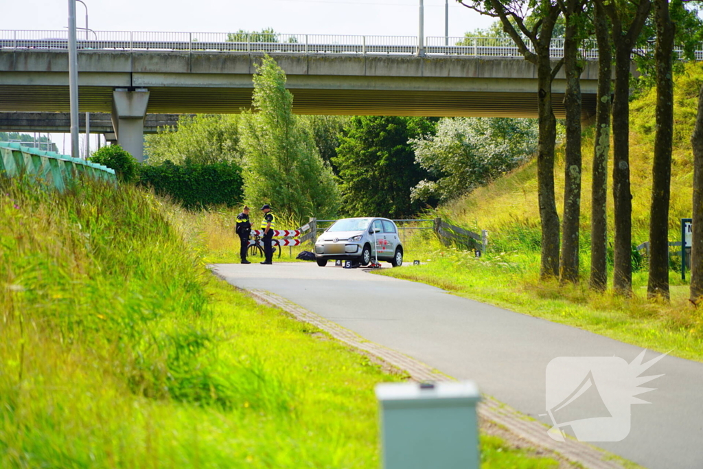 Fietser dodelijk aangereden door auto