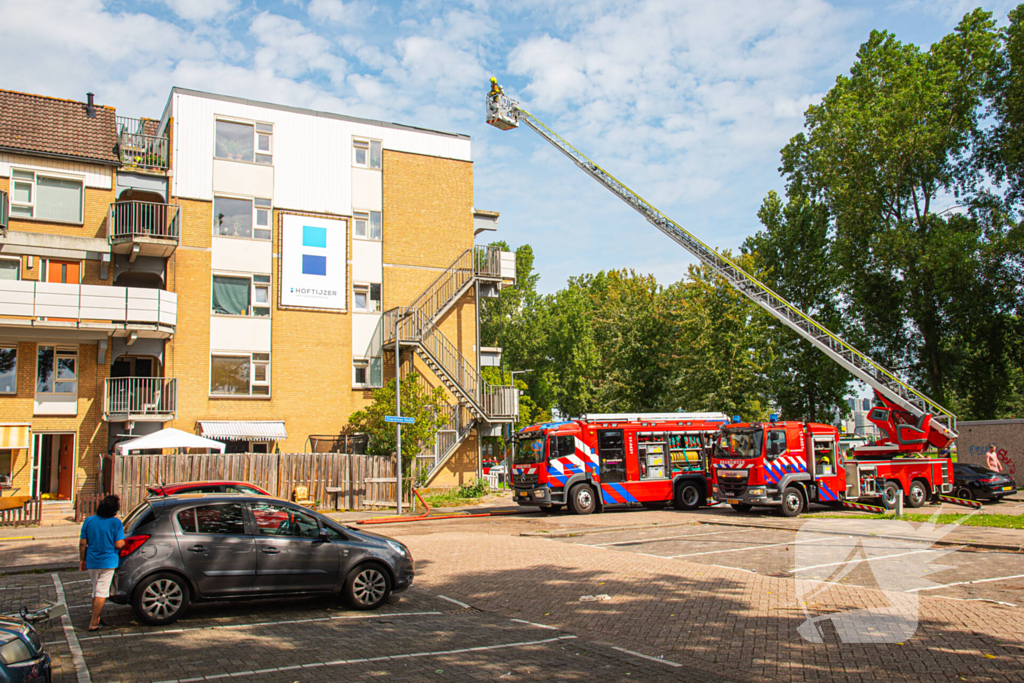 Woningbrand met grote schade na uitslaande brand