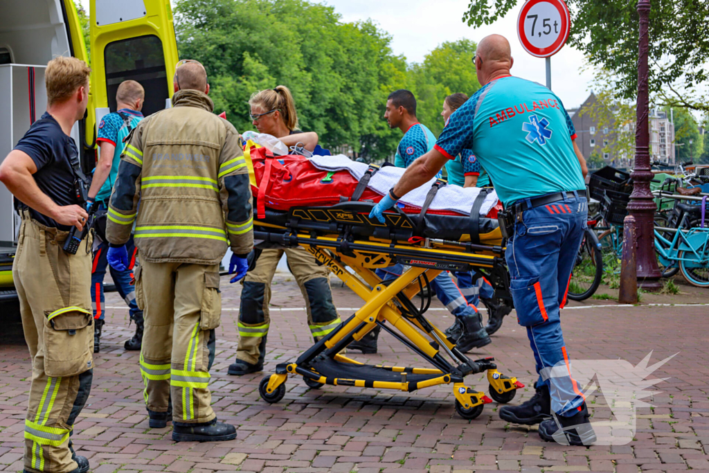 Drenkeling snel uit water gehaald en met spoed naar ziekenhuis