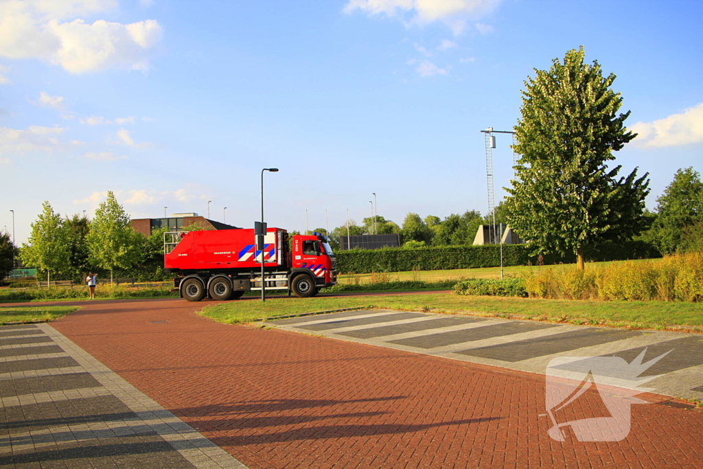 Brand in berm leidt tot rookontwikkeling