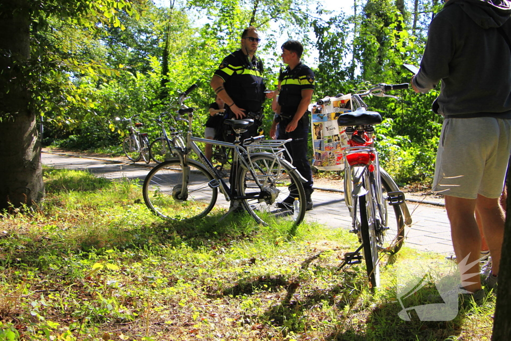 Fietsers botsten op voetgangers en raakten gewond