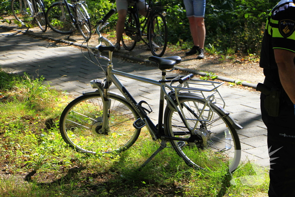 Fietsers botsten op voetgangers en raakten gewond