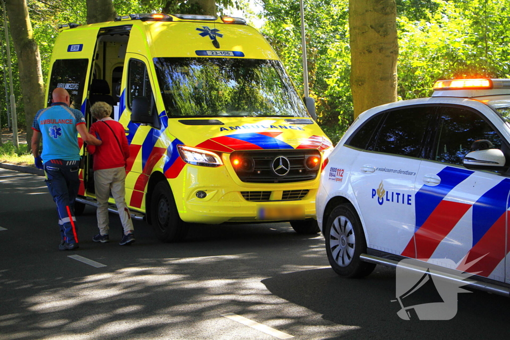 Fietsers botsten op voetgangers en raakten gewond