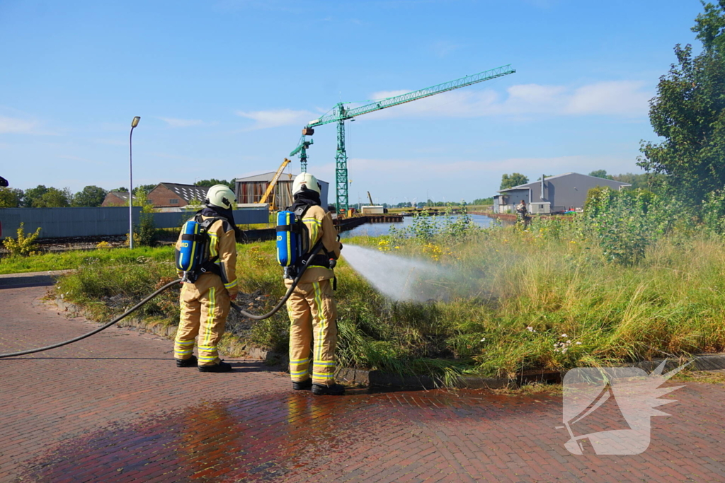 Brandweerinzet bij grasbrand