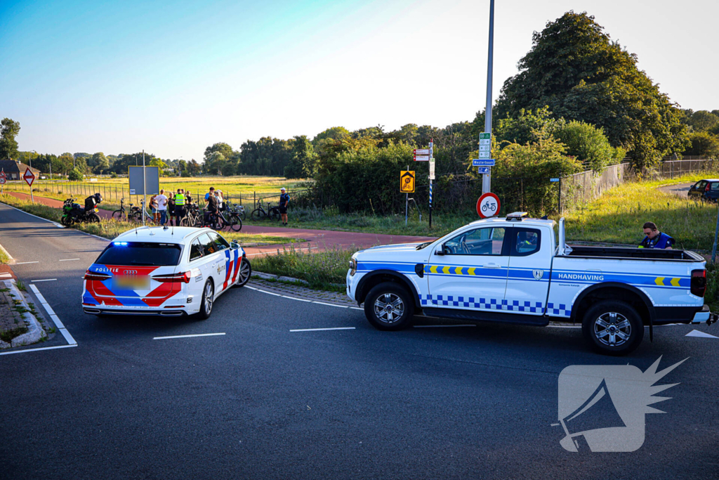 Ongeval tussen motorrijder en fietser leidt tot verwondingen
