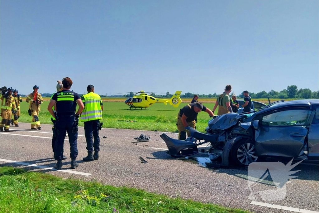 Traumahelikopter ingezet bij verkeersongeval