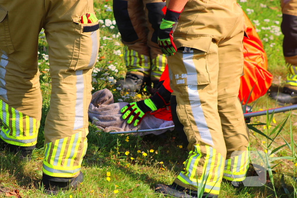 Reiger bevrijdt uit visdraad